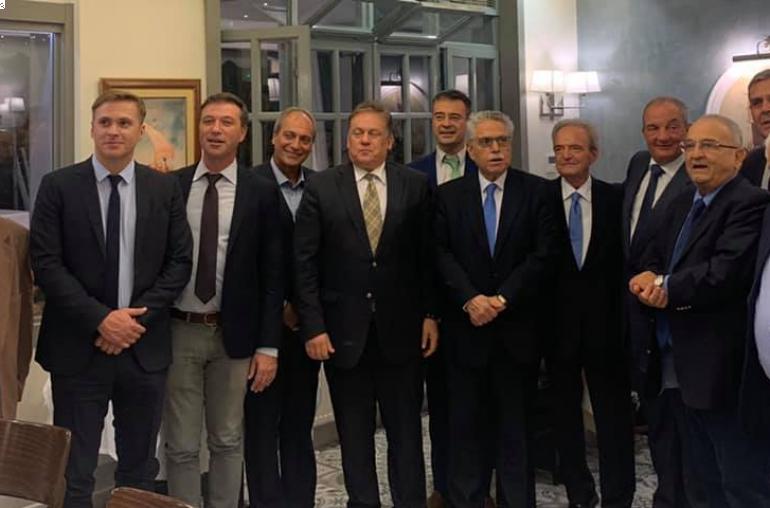 Ο πρώην Πρωθυπουργός Κώστας Καραμανλής, συναντήθηκε με μέλη της ´´Παρέμβασης´´ 